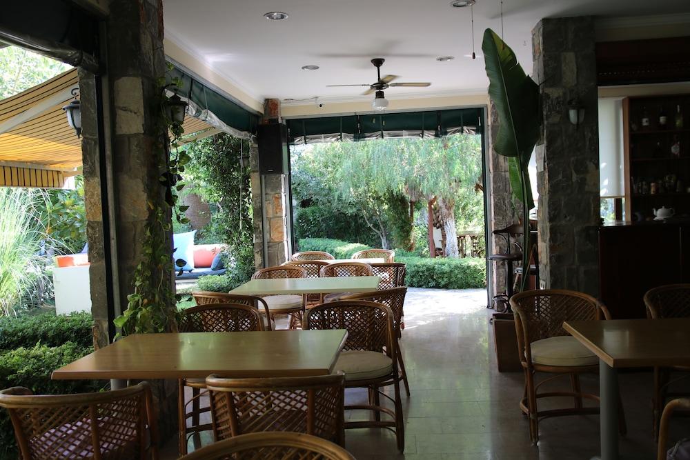 Hotel Dalos Göcek Extérieur photo