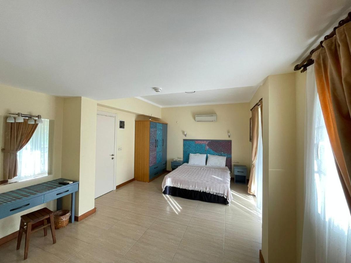 Hotel Dalos Göcek Extérieur photo